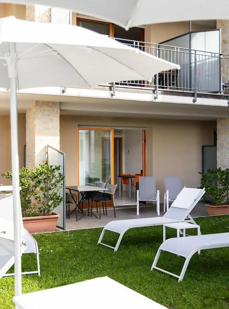 Residence La Corte Danese Torri Del Benaco Apart Otel