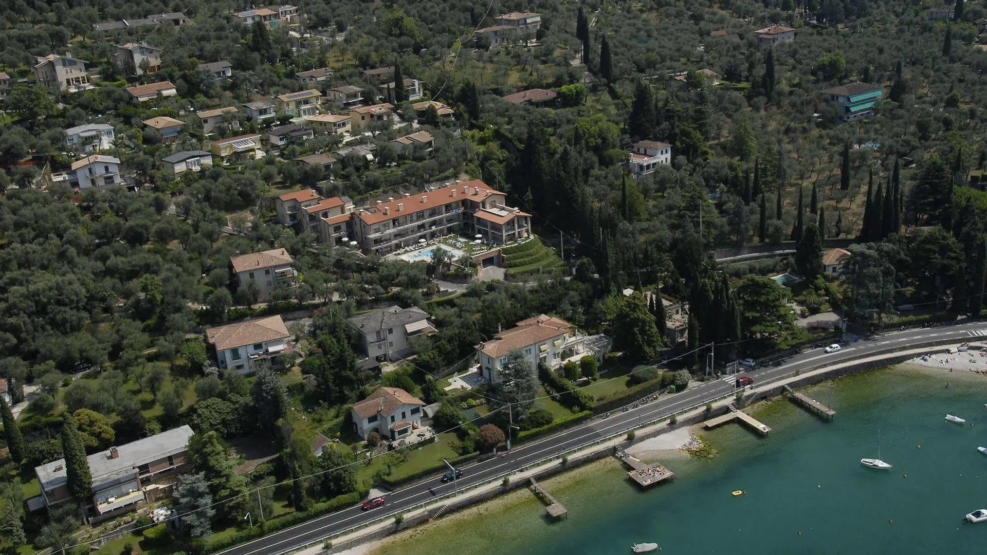 Residence La Corte Danese Torri Del Benaco Apart Otel