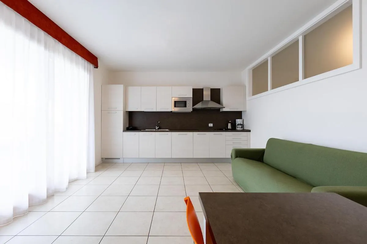 Residence La Corte Danese 토리델베나코